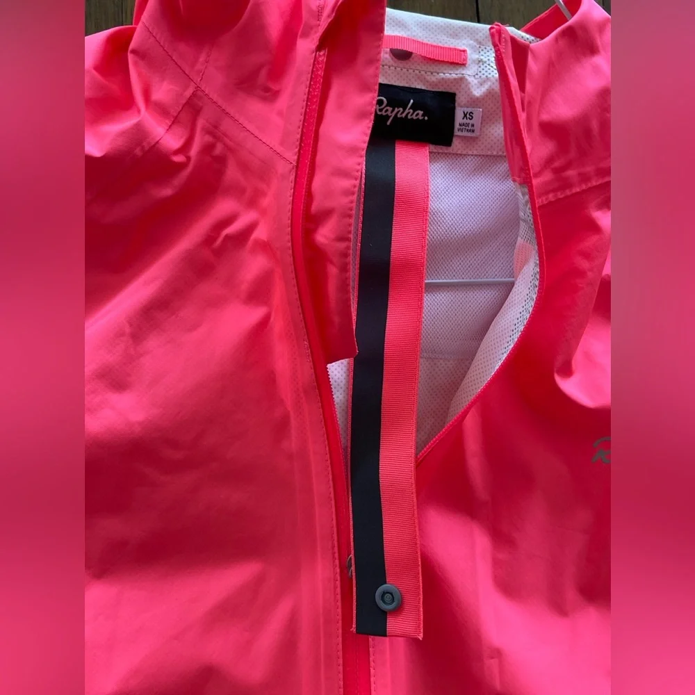 Rapha Women's Commuter Jacket Hot Pink Hooded XS Cycling Windbreaker Lightweight